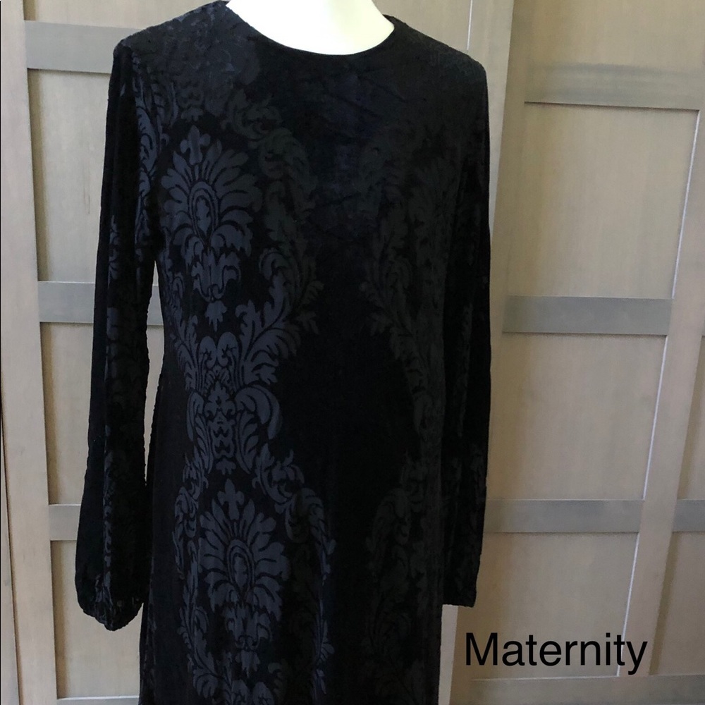 Maternity dress for winter season.